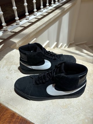 Nike Blazer Mid de ante (suede), en color negro