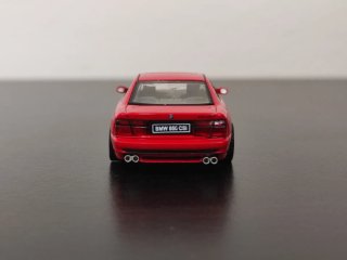 BMW 850 CSI Rojo 1/64