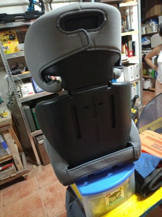 Silla alzador coche Safety 1st gris