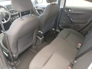 Peugeot 208 1.2vti 82cv 75.000 KM