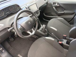 Peugeot 208 1.2vti 82cv 75.000 KM