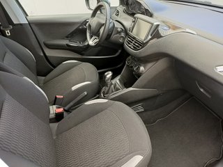 Peugeot 208 1.2vti 82cv 75.000 KM