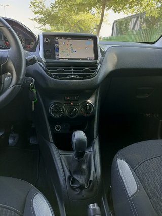 Peugeot 208 1.2vti 82cv 75.000 KM