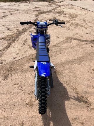 Yamaha Motocross Azul y Blanca