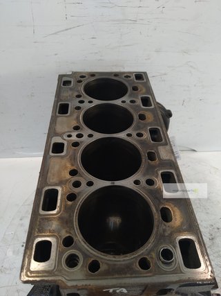 Bloque motor Opel Vivaro 2006-2014 G9U 630 8200513042