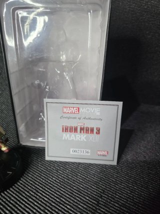 Miniatura Iron Man Mark XLII