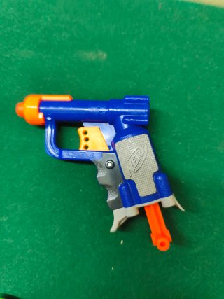 Lote Nerf: 2 Pistolas, 2 Dianas y Dardos
