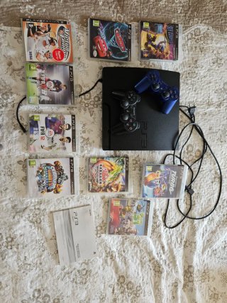 Consola PS3 + 2 Mandos y 9 Juegos