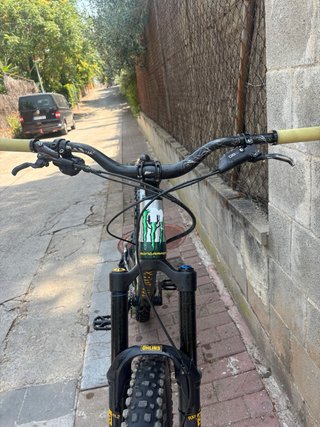 Mondraker Superfoxy R Enduro 2025