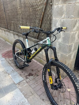 Mondraker Superfoxy R Enduro 2025