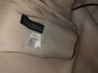 Top beige/blanco con cremallera