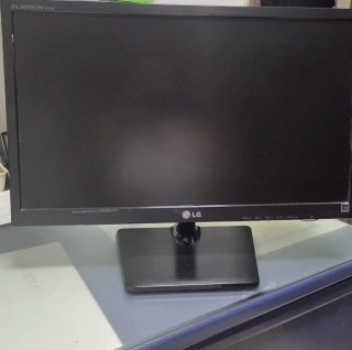 Monitor LG Flatron E2242 Negro