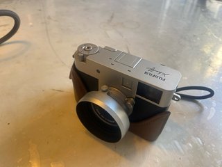 Fujifilm X-Half Cámara + Accesorios