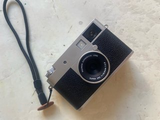 Fujifilm X-Half Cámara + Accesorios