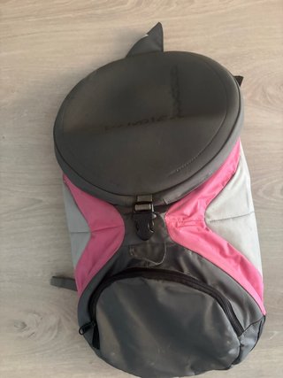 Mochila Quechua rígida gris y rosa