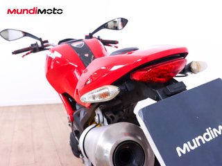 DUCATI MONSTER 696