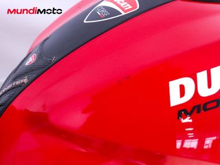 DUCATI MONSTER 696