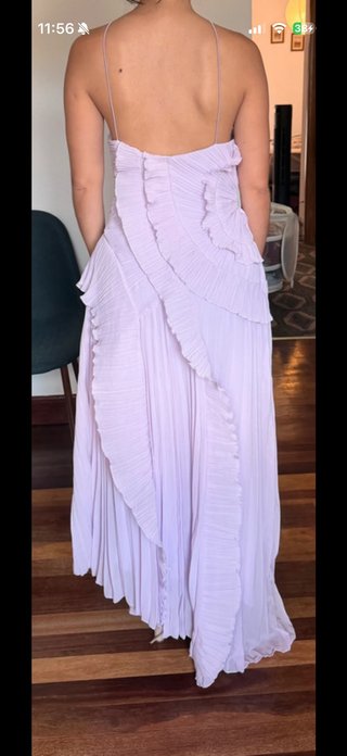 Vestido lila largo invitada volantes