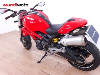 DUCATI MONSTER 696