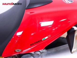 DUCATI MONSTER 696