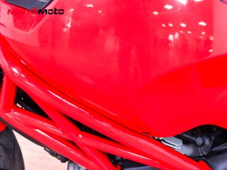 DUCATI MONSTER 696