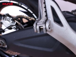 DUCATI MONSTER 696