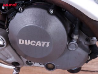 DUCATI MONSTER 696