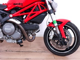 DUCATI MONSTER 696