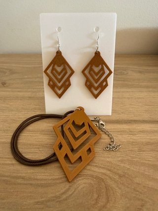 Conjunto collar y pendientes geométricos