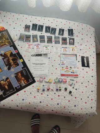 Cluedo Edición Sevilla Juego Misterio