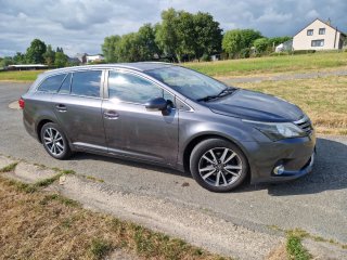 Toyota Avensis 2013
