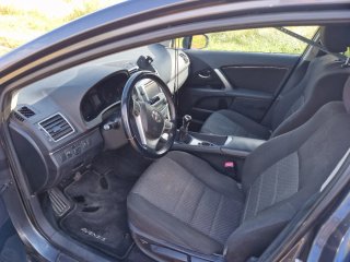 Toyota Avensis 2013