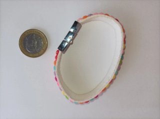 Pulsera multicolor con cierre magnético