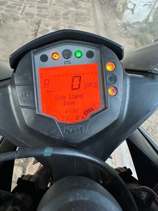 KTM 125 RC Negra y Naranja