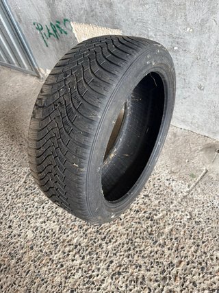 Neumáticos 235/40R20 99V XL Invierno