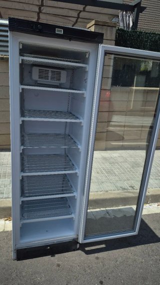 Congelador vertical expositor cristal