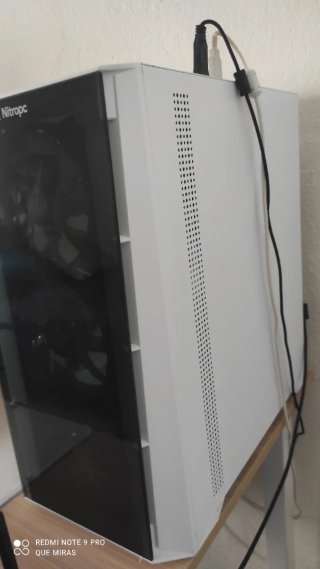 PC Gaming Torre Blanca Cristal Templado