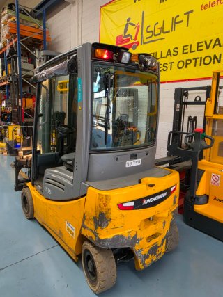 Carretilla elevadora eléctrica Jungheinrich