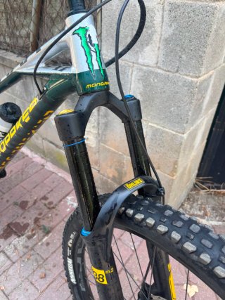 Bicicleta Enduro Mondraker
