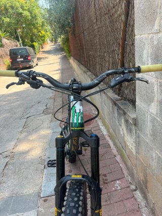 Bicicleta Enduro Mondraker