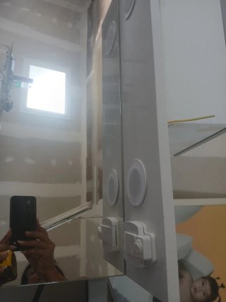 Espejo baño con luz y estantería