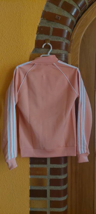 Sudadera Adidas Rosa con Rayas Blancas