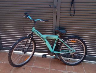 Bicicleta ATRACTOR color menta