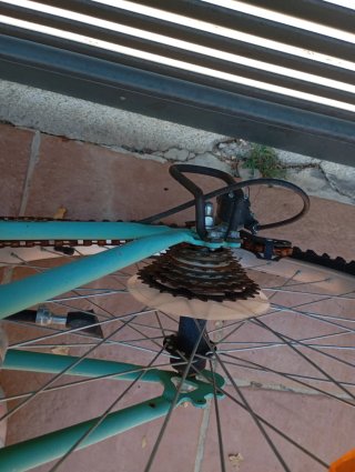 Bicicleta ATRACTOR color menta