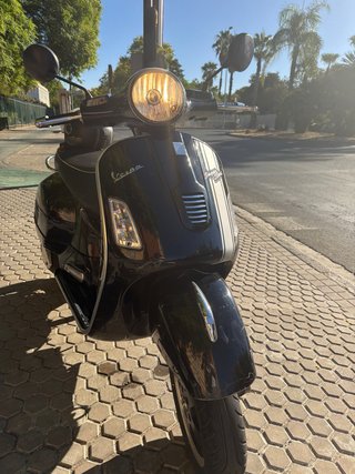Vespa GTS Super 125 cc – Ed. Limitada
