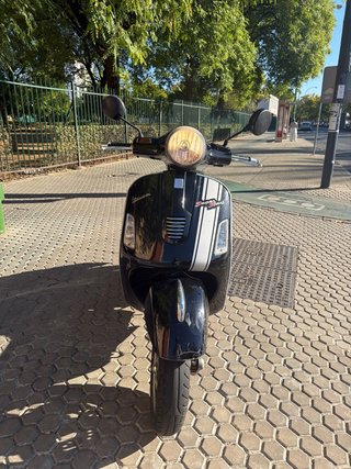 Vespa GTS Super 125 cc – Ed. Limitada