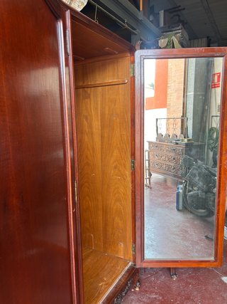 Gran armario antiguo 3 puertas