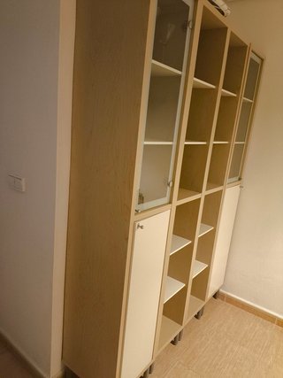Muebles de salón con estanterías
