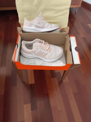 Zapatillas Nike Rosas y Blancas