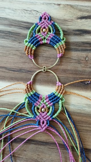 Pendientes macramé multicolor
